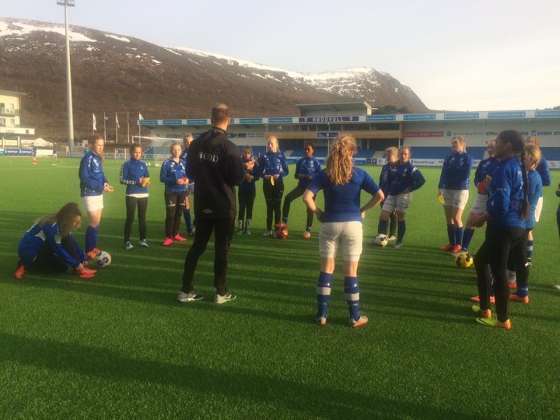 Hødd Ekstra jenter 13-15år