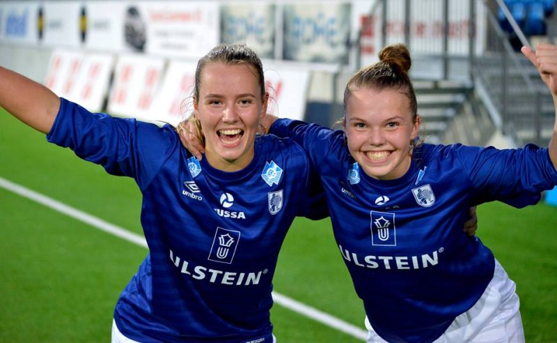 Marte Aarsand Vik og Therese Holstad (Damelaget)