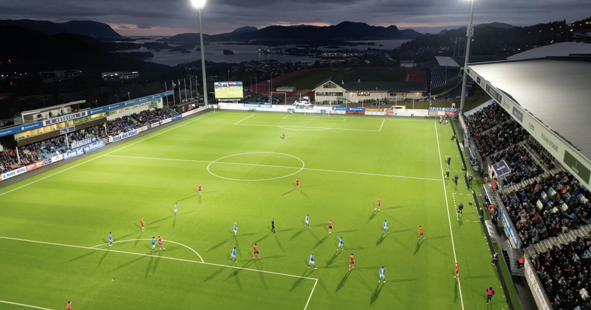 Billettar og kampdagsinfo / Hødd